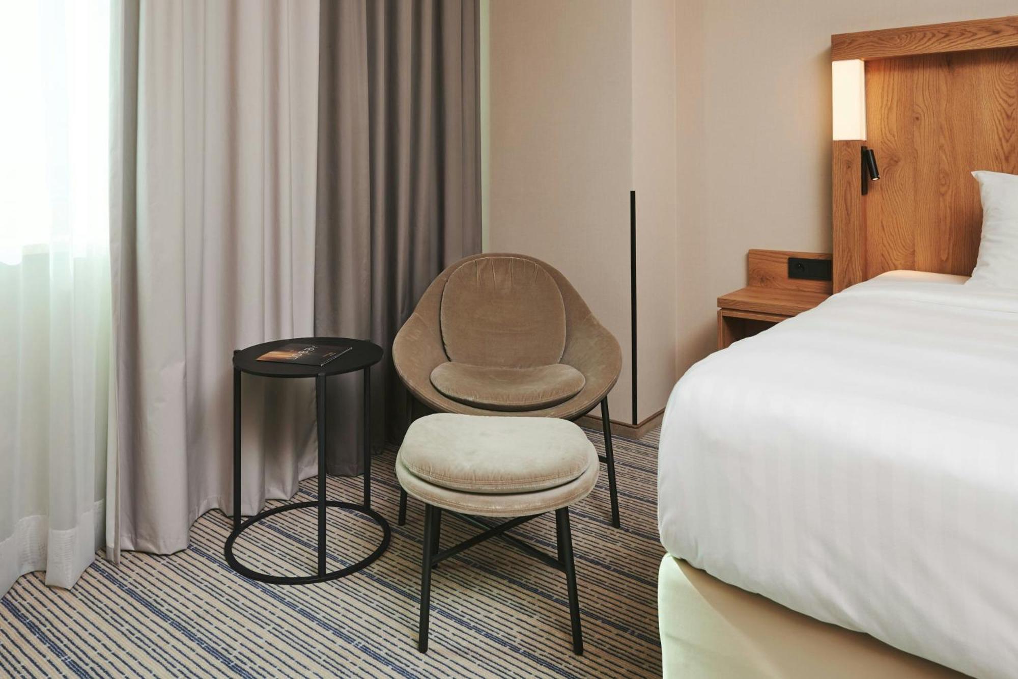 Superior Room, Guest room, 1 King,1632210672:JPEG