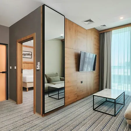 Courtyard By Marriott Warsaw Airport-2