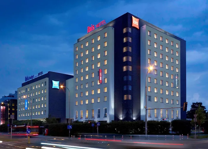 Ibis Warszawa West Station Hotel